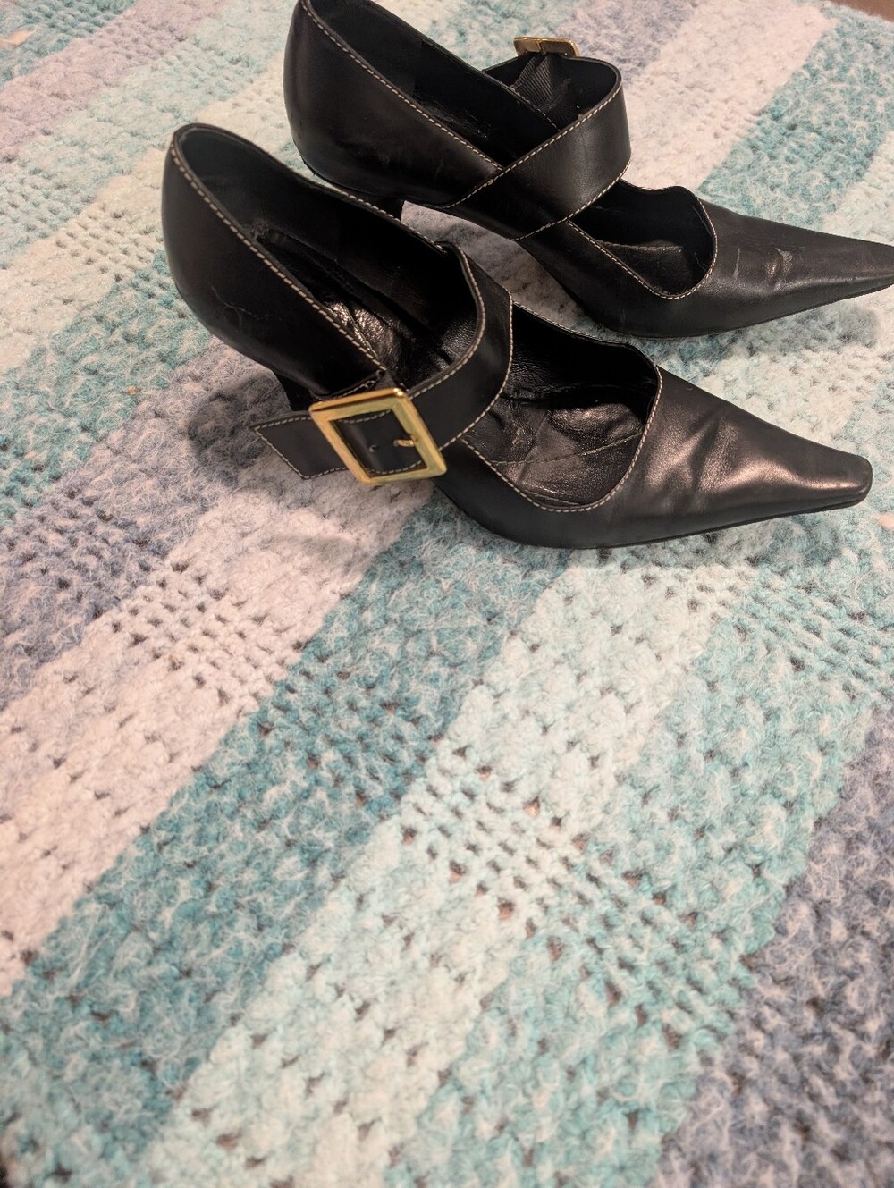 kate Spade Classic Black Pointed Mary Jane Pumps with Gold Buckle Size 8.5 - Picture 12 of 14
